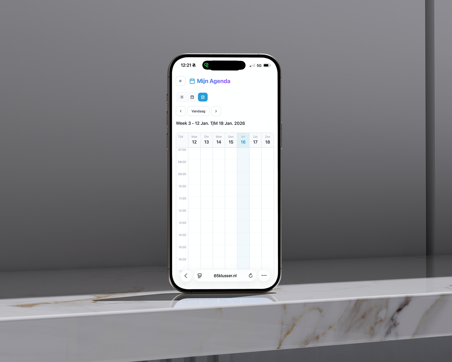 Mobile week calendar
